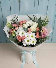 Букет цветов из:  Розы, Лизиантусы и Хризантемы в Пригородном