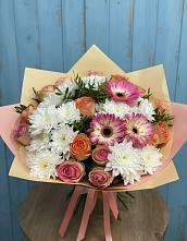 Букет цветов из:  Розы, Герберы и Хризантемы в Пригородном