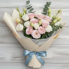 Букет цветов из:  Лизиантусы в Пригородном
