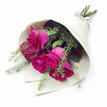 Букет цветов из:  Розы в Пригородном