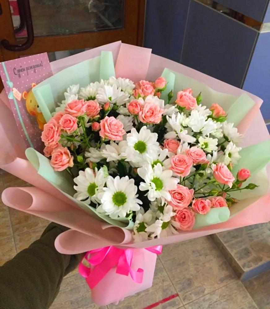 Букет цветов из: Розы и Хризантемы в Пригородном