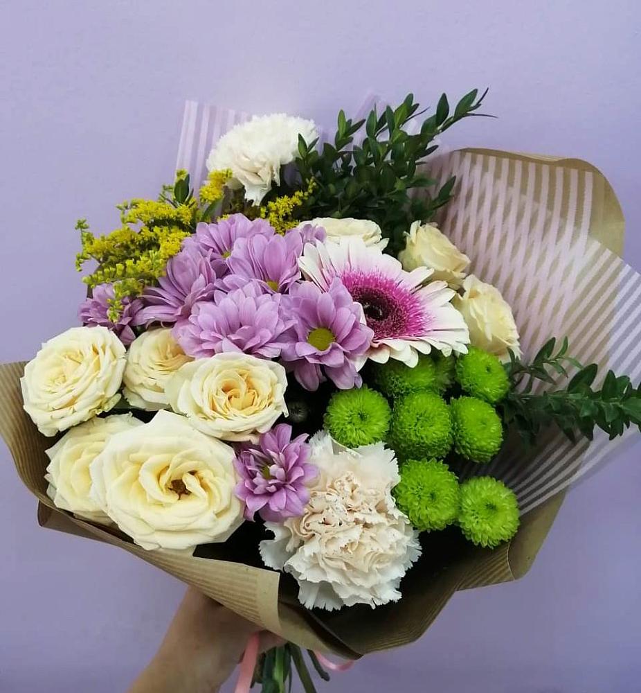 Букет цветов из: Хризантемы, Розы, Гвоздики и Герберы в Пригородном