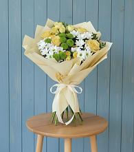 Букет цветов из:  Хризантемы и Розы в Пригородном