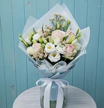 Букет цветов из:  Розы и Лизиантусы в Пригородном