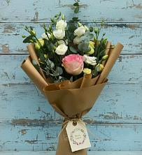 Букет цветов из:  Розы и Лизиантусы в Пригородном