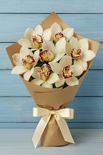 Букет цветов из:  Орхидеи и Розы #REPLACE_PRED# Пригородном