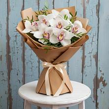 Букет цветов из:  Орхидеи и Розы в Пригородном