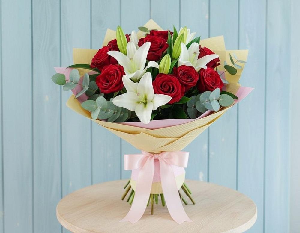 Букет цветов из: Лилии и Розы в Пригородном