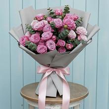 Букет цветов из:  Розы #REPLACE_PRED# Пригородном